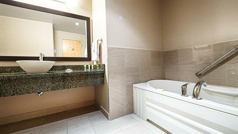 Hotel Best Western Plus Perth Parkside Inn & Spa