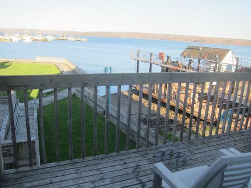 Motel Shoreline Suites