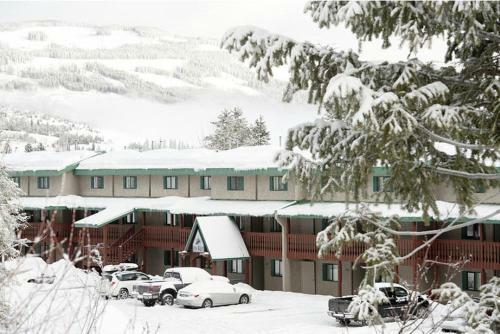 Apartamento Innwest Kirkwood Inn