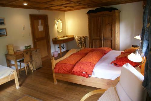 Alpenglow Bed And Breakfast