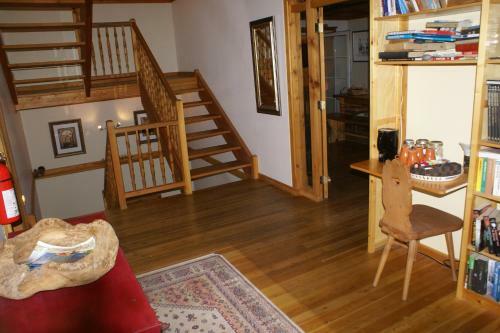 Alpenglow Bed And Breakfast