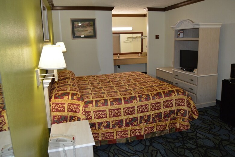 Motel Economy Inn - Akron