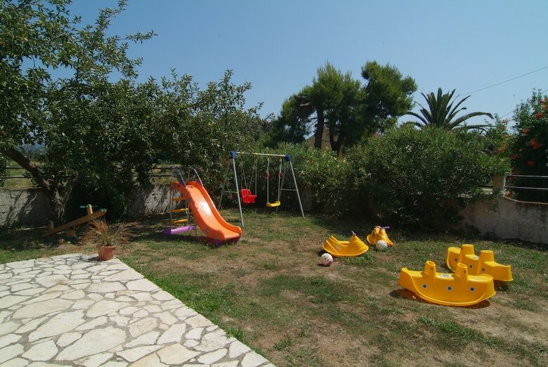 Erifili Apartments
