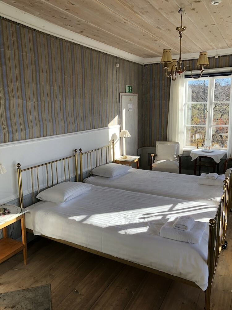 Fr�gsta H�lsingeg�rd Bed & Breakfast