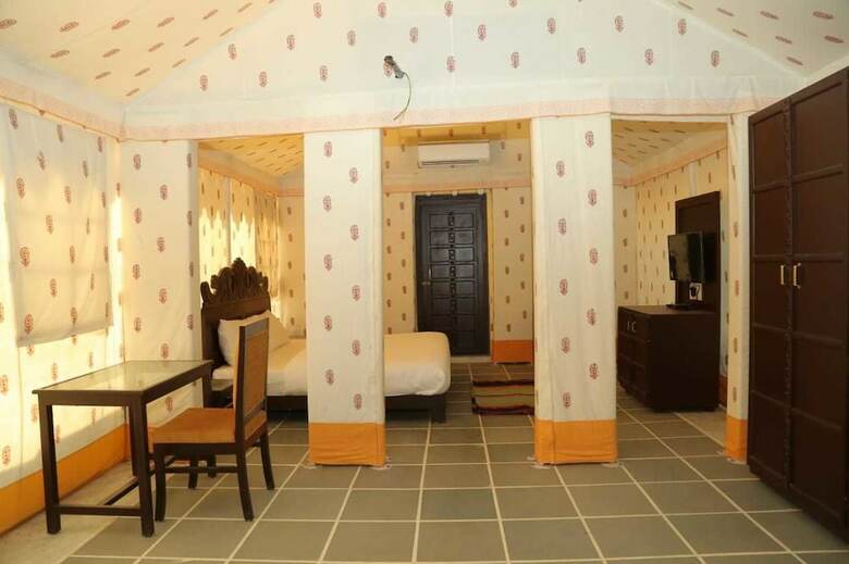 Hotel Rasik Priya Resort