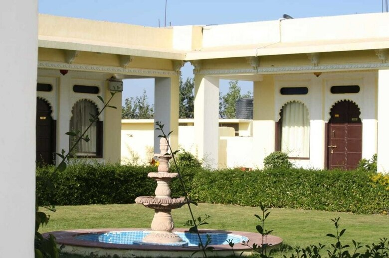 Hotel Rasik Priya Resort