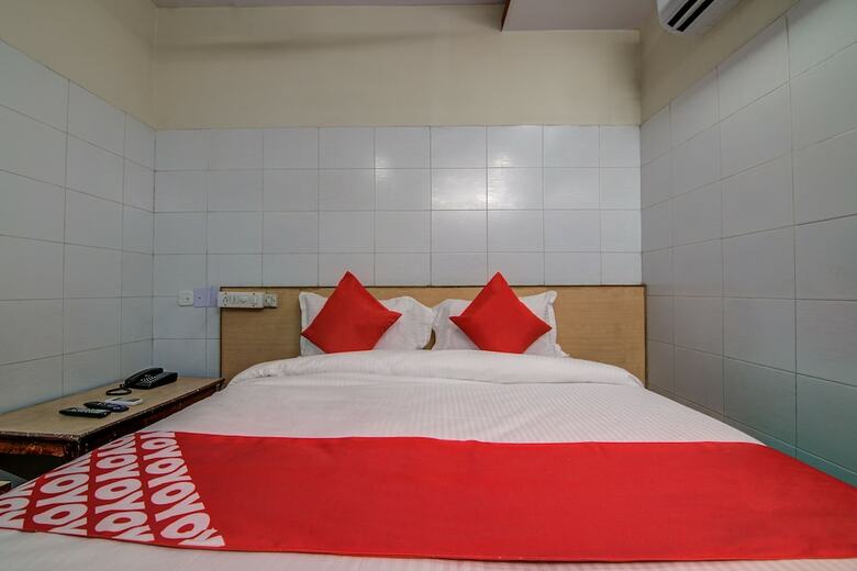 Hotel Oyo 14669 Mayur's Residency