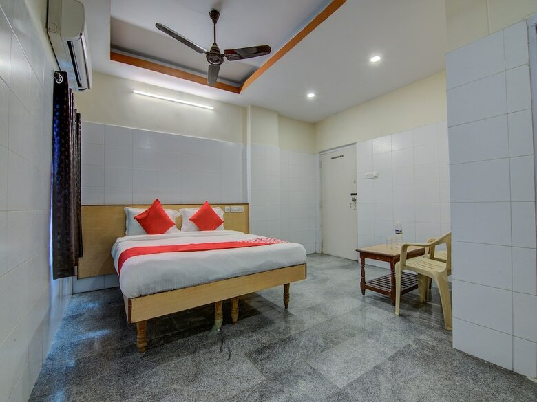 Hotel Oyo 14669 Mayur's Residency