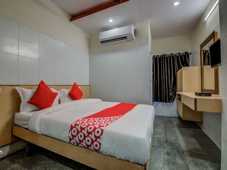 Hotel Oyo 14669 Mayur's Residency