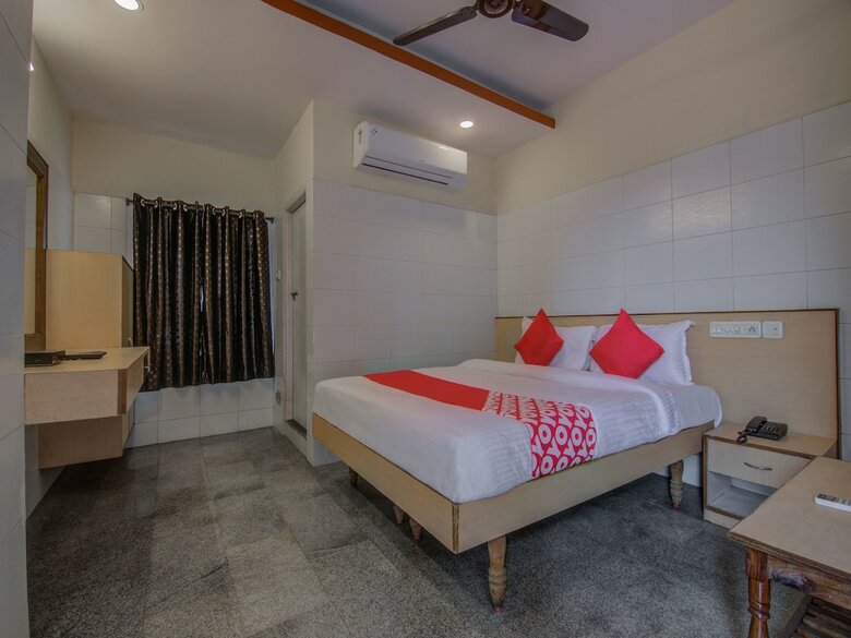 Hotel Oyo 14669 Mayur's Residency