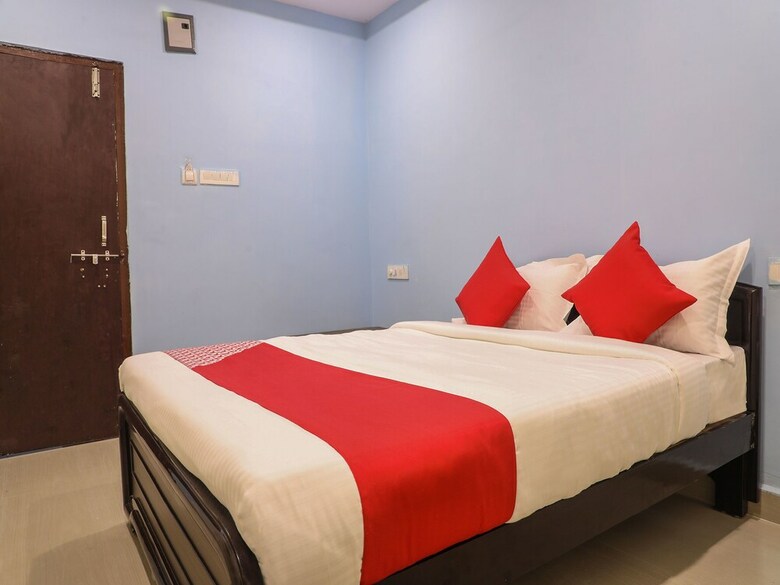 Hotel Oyo 15457 Grd Residency
