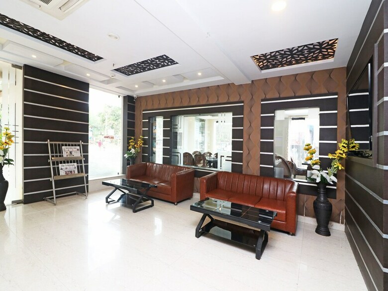 Oyo 7054 Hotel Amabalika