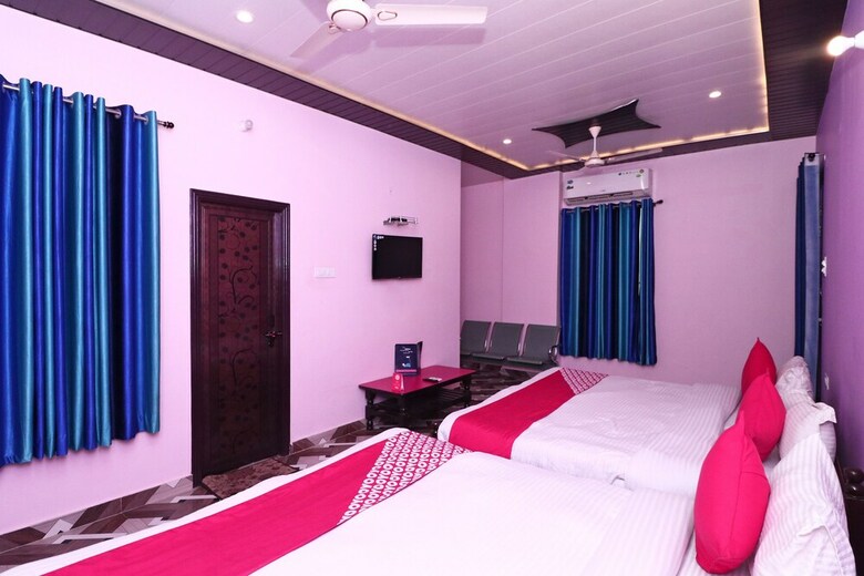 Oyo 7054 Hotel Amabalika