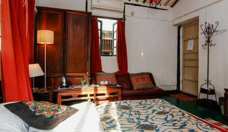 Hotel Zhujiajiao Uma Hostel