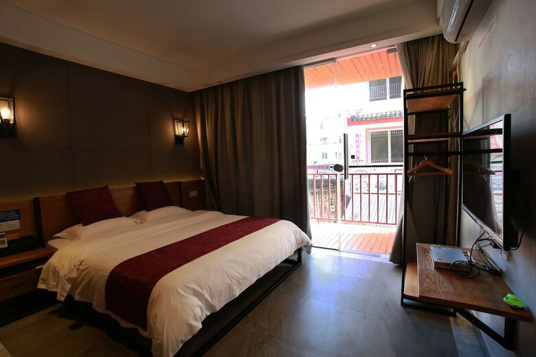 Posada Holland Boutique Inn