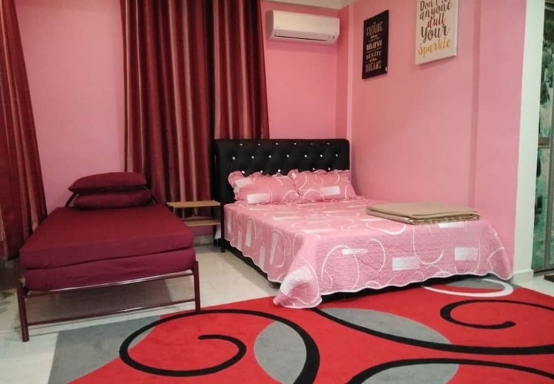 Aisyamyra Homestay