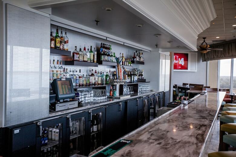 Hotel Holiday Inn Charleston Riverview