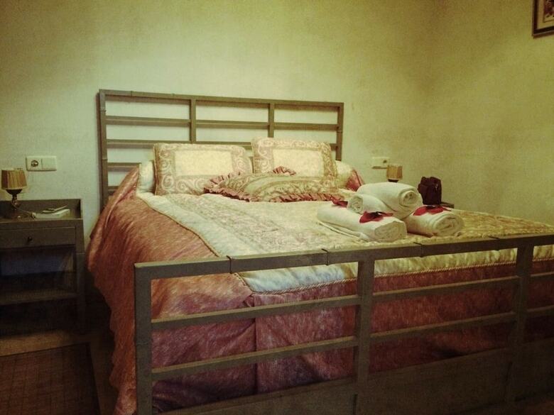 Bed & Breakfast A Lonquexa Do Ga��n