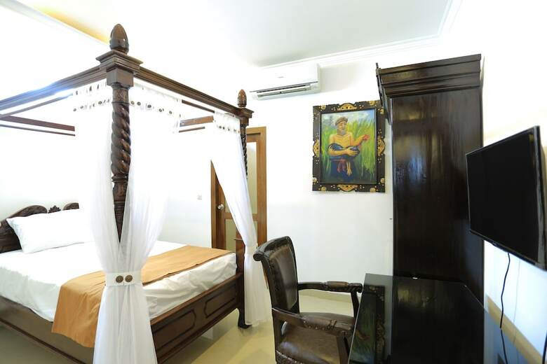 Hotel Pi Home Baciro