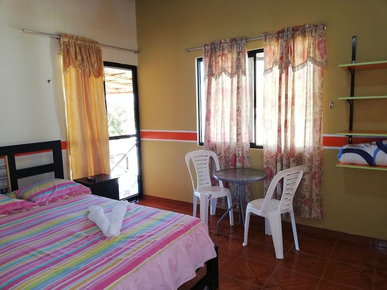 Hotel Hospedaje Cueva Beach