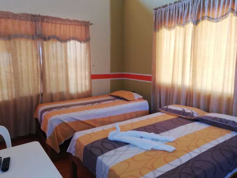 Hotel Hospedaje Cueva Beach