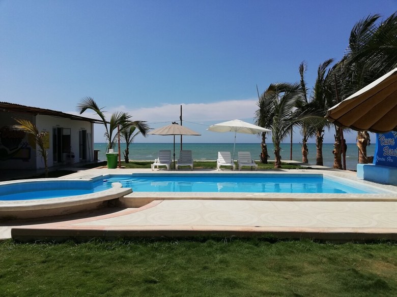 Hotel Hospedaje Cueva Beach