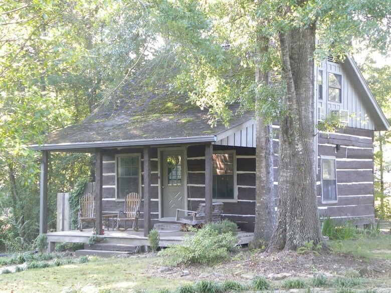 French Camp Bed And Breakfast