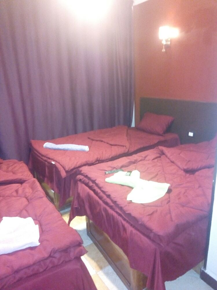 Hotel Oasis Hostel