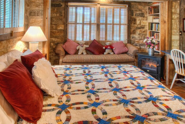 Kuebler Waldrip Haus Bed And Breakfast