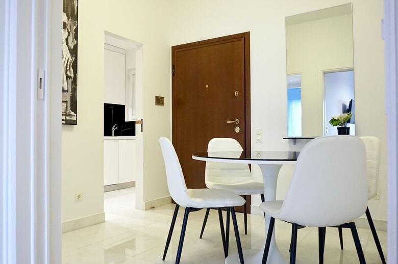 Apartamentos Central & Elegant Apt In Athens