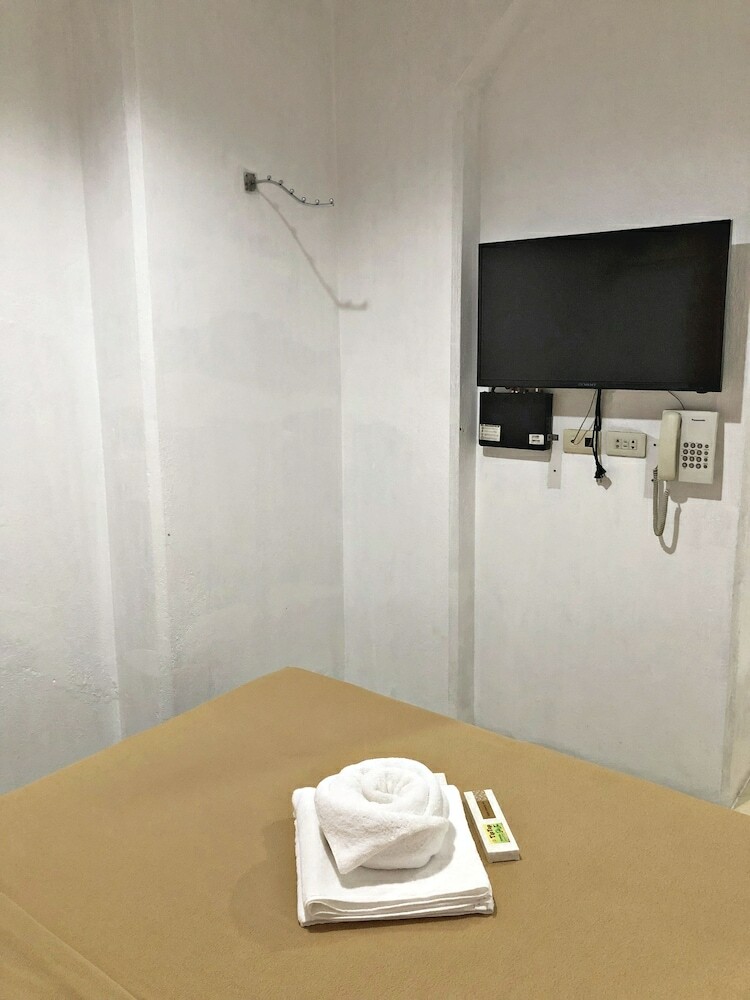 Hotel Tiptop Tower Suite Inn