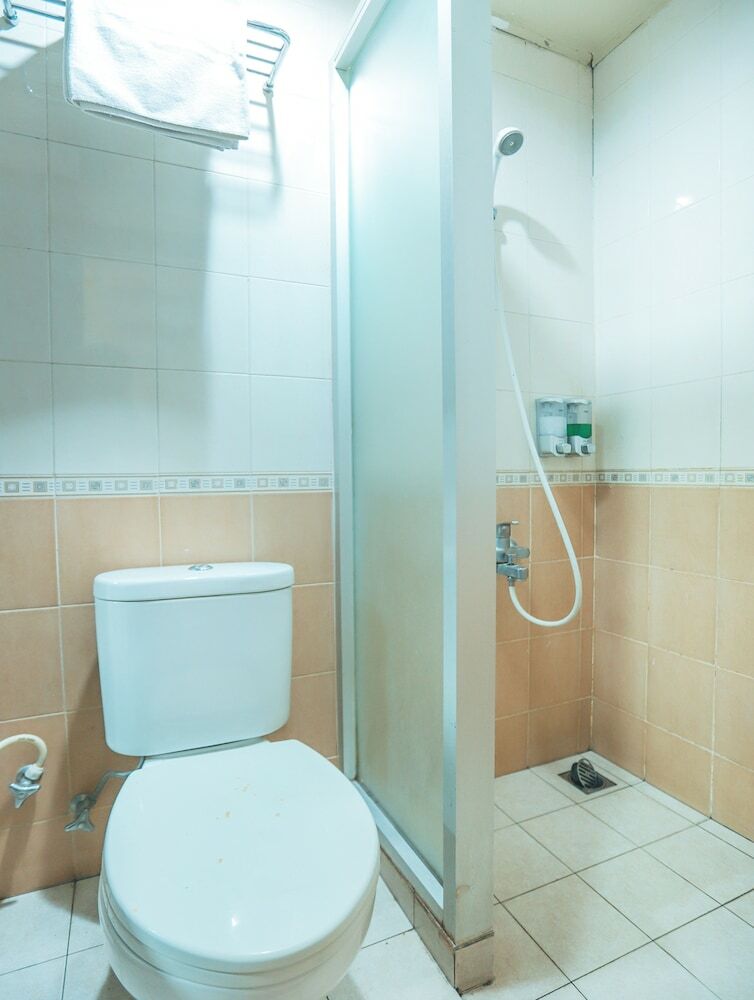 Oyo 180 Hotel Mirah