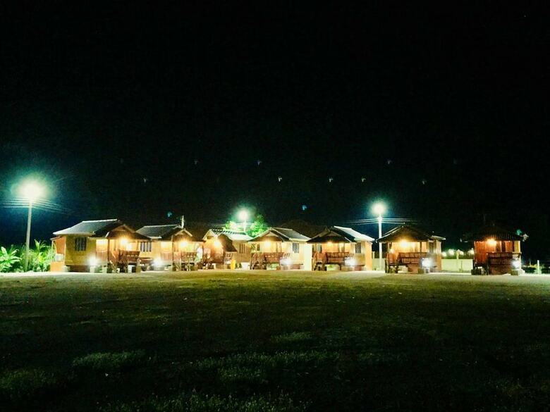 Hotel We Care Resort