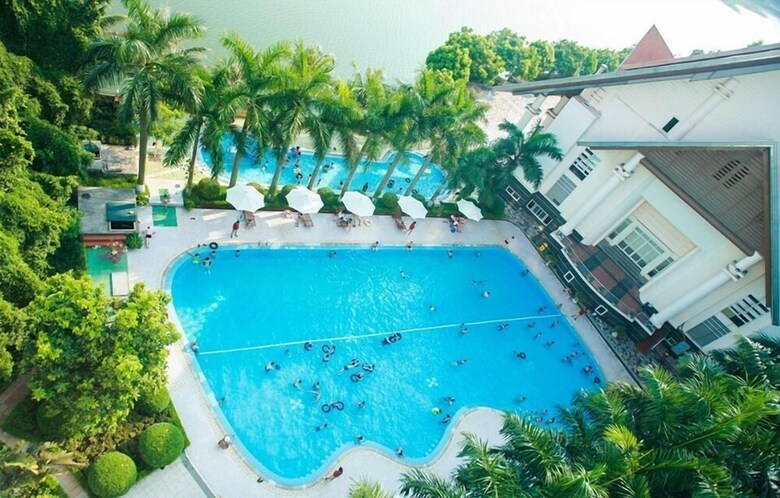 Hotel Song Hong Resort