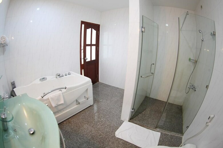 Hotel Song Hong Resort