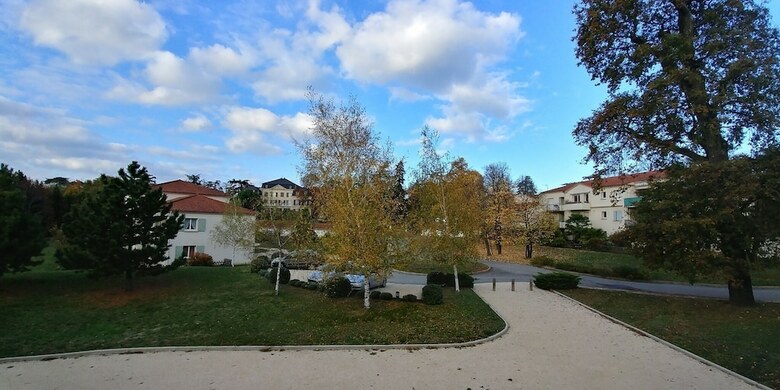 Hotel Chambre D'h�te Avec Balcon Et Vue Sur Le Parc