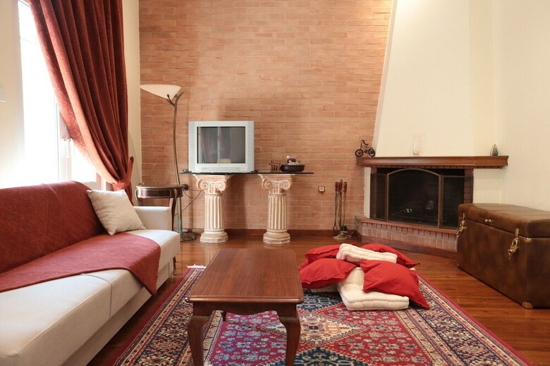 Pagrati Penthouse Apartment