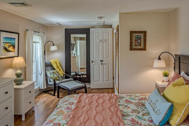 Moonshadow Bed And Breakfast