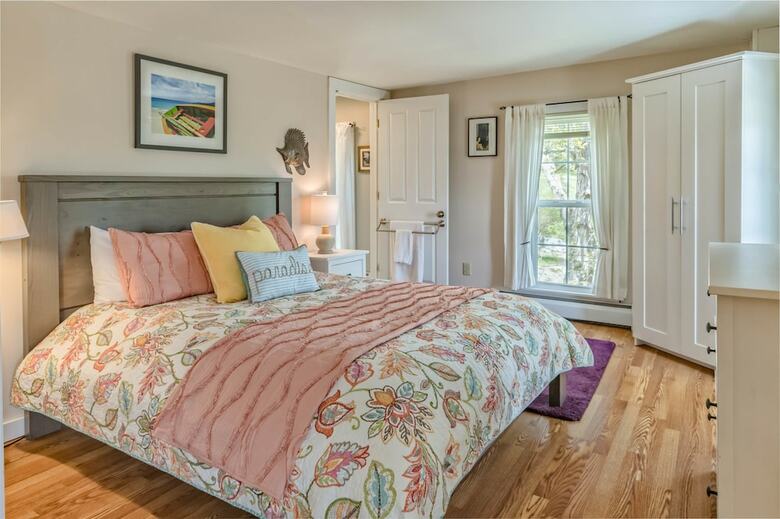 Moonshadow Bed And Breakfast