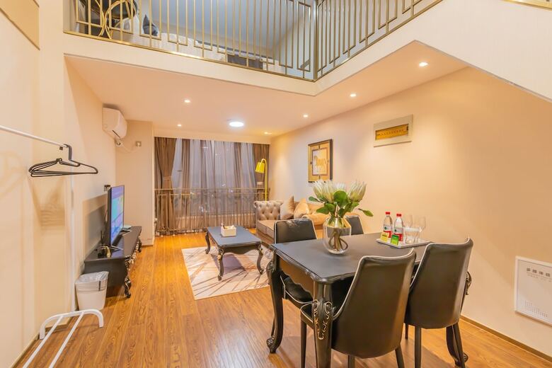 Wisetrip Service Apartments (Wisdom Gate)