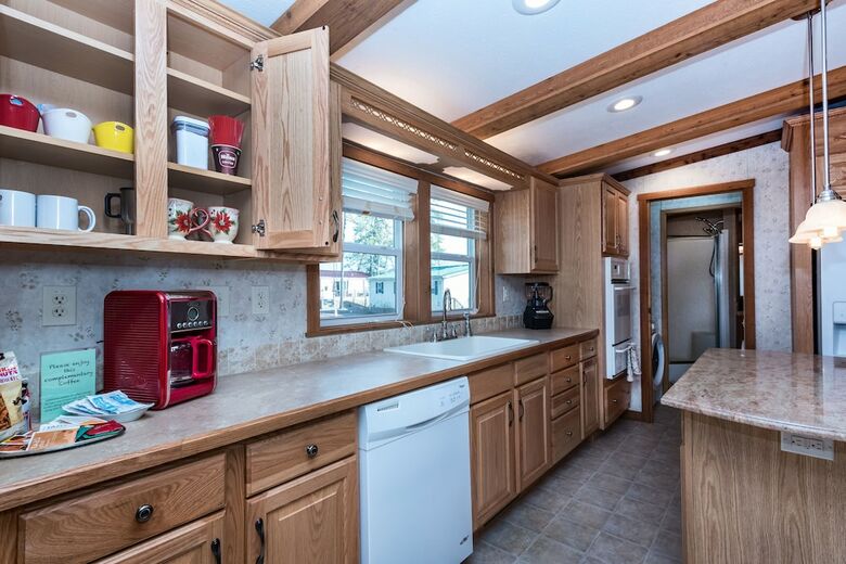 Swan Lake Resort Rentals