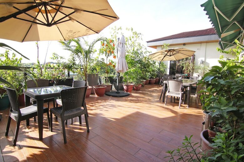 Hotel Oyo 108 Spiral Suites