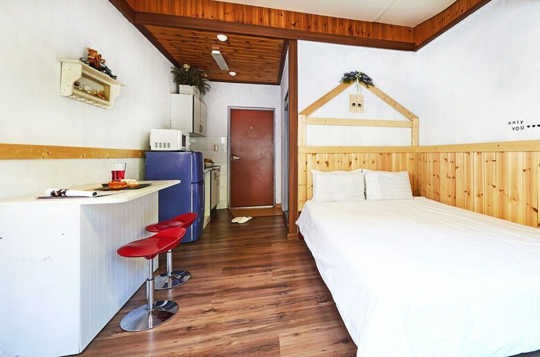 Pension Healing Road