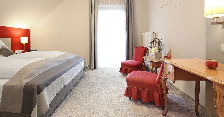 Hotel K�hlichs Paradeism�hle