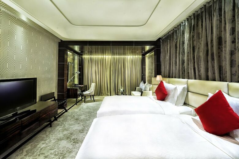 Hotel Chateau Star River Qing Dao