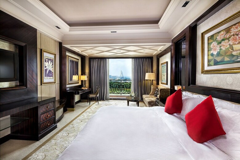 Hotel Chateau Star River Qing Dao