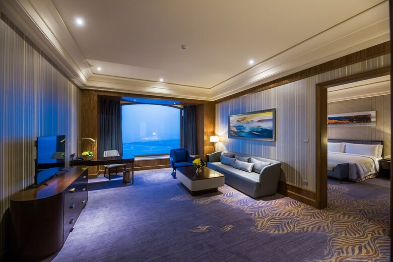 Hotel Chateau Star River Qing Dao