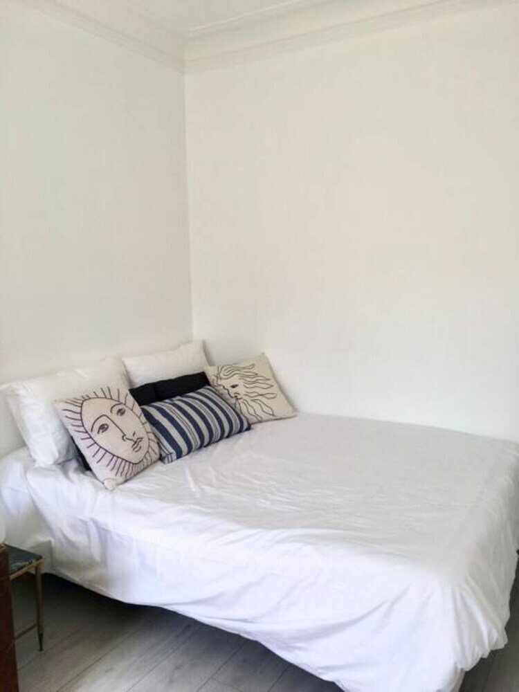 Apartamento Modern Studio In Paris With Balcony