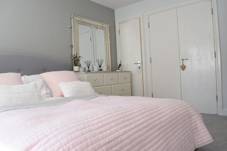 2 Bedroom Apartment Near Wimbledon