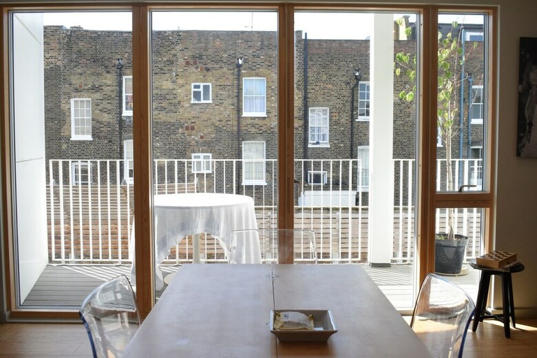 Apartamentos Modern 2 Bedroom Flat With Balcony